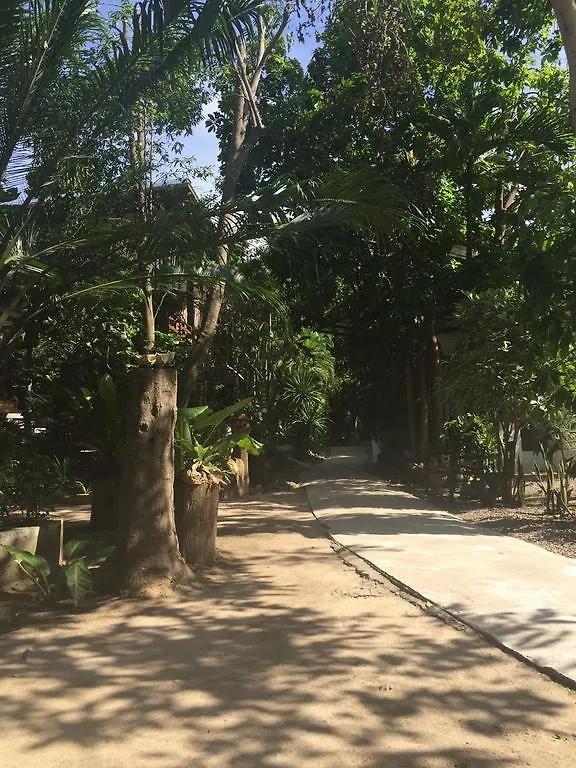 קו טאו In Touch Resort